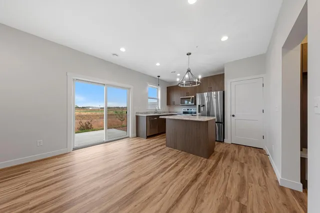 $302,500 | 809 Viburnum Street, Belle Plaine, MN 56011