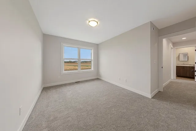 $302,500 | 809 Viburnum Street, Belle Plaine, MN 56011