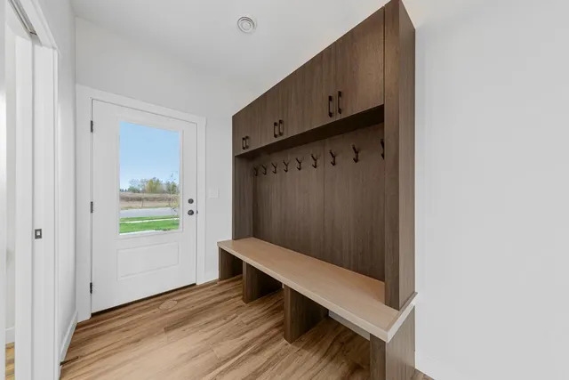 $302,500 | 809 Viburnum Street, Belle Plaine, MN 56011