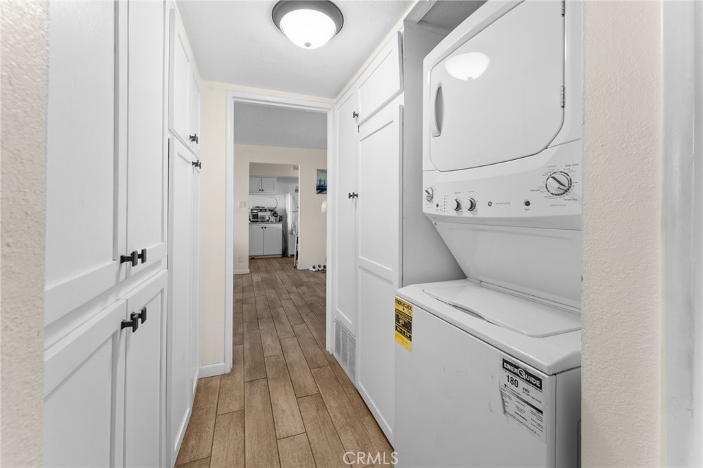 6979 Palm Court Riverside, CA 92506 - Photo 22 of 28 a view of a hallway with washer and dryer