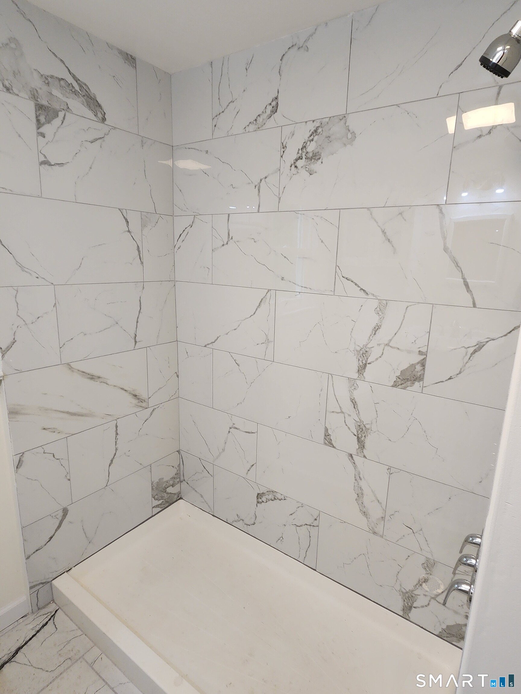 13 Joemar Road Norwalk, CT 06854 - Photo 2 of 7