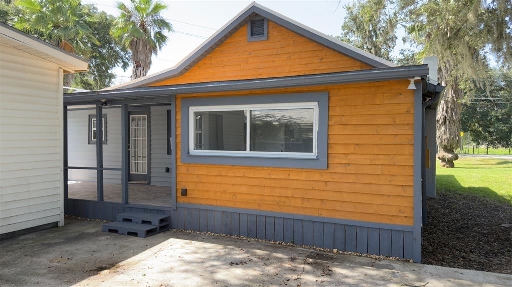 14740 Johns Road Dade City, FL 33525 - Photo 3 of 46