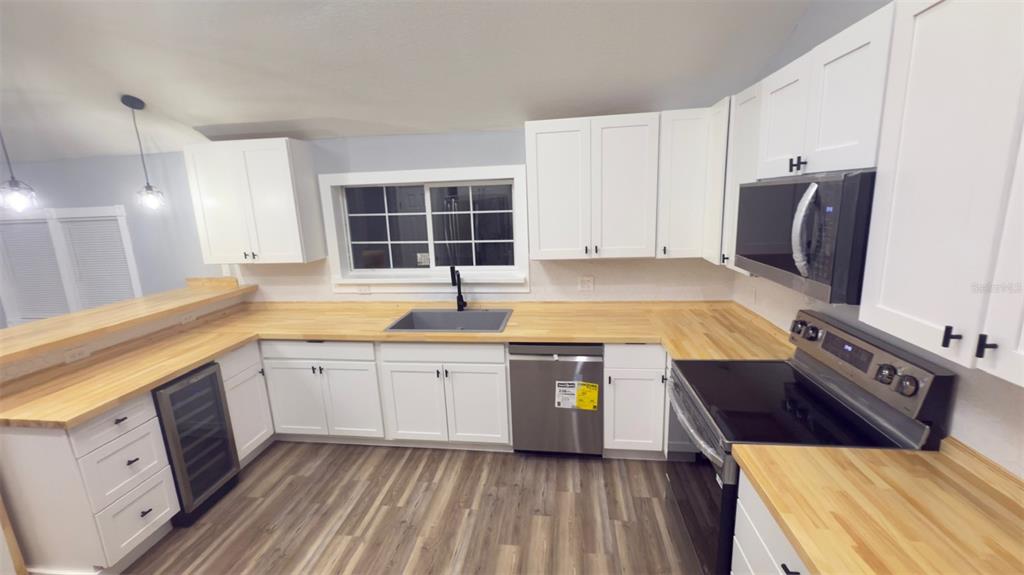 14740 Johns Road Dade City, FL 33525 - Photo 5 of 46