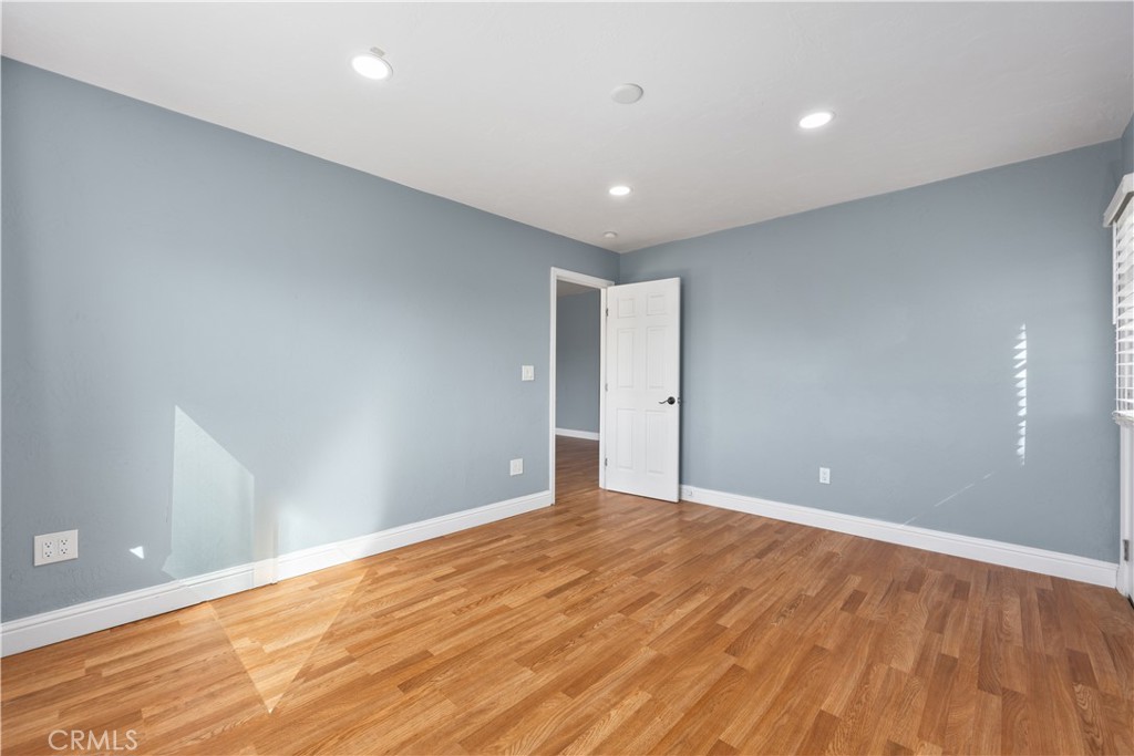 29300 Elkhorn Place Tehachapi, CA 93561 - Photo 28 of 47 a view of an empty room
