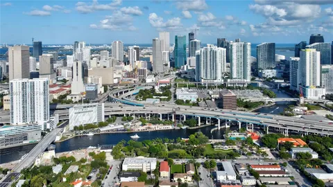 $1,750,000 | 236 Southwest 4th Avenue, Miami, FL 33130