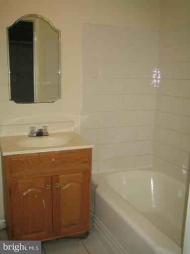 1651 Shadyside Road Baltimore, MD 21218 - Photo 12 of 14 Bath #2