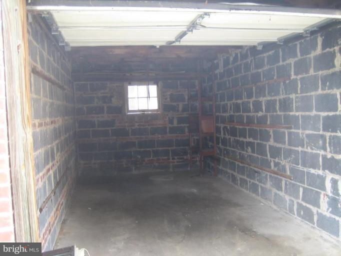 1651 Shadyside Road Baltimore, MD 21218 - Photo 14 of 14 Garage 2
