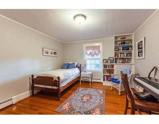 36 Pinewood Road Needham, MA 02492 - Photo 12 of 28 Gallery Image 12