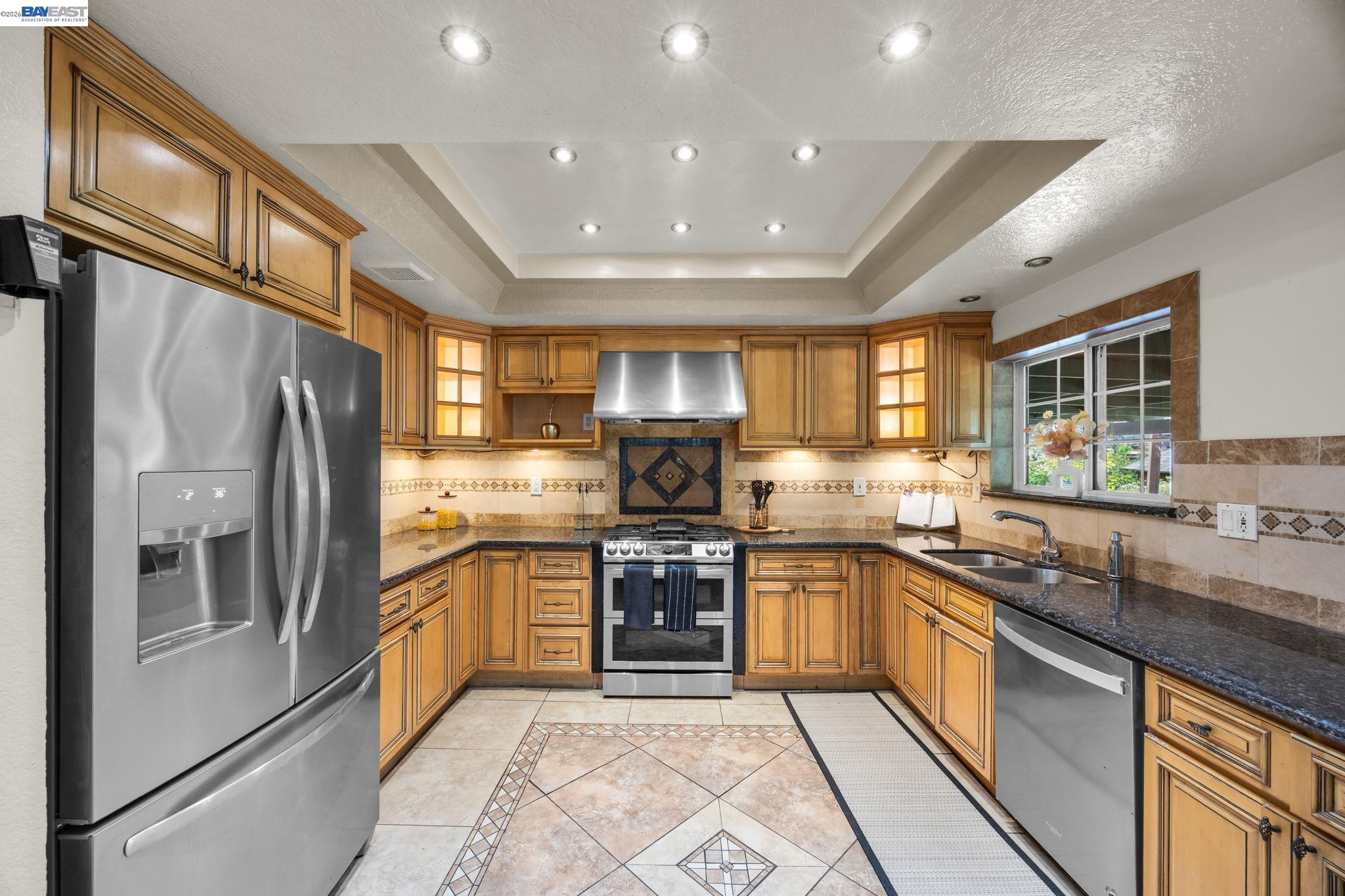 2857 Randall Way Fairview, CA 94541 - Photo 16 of 44