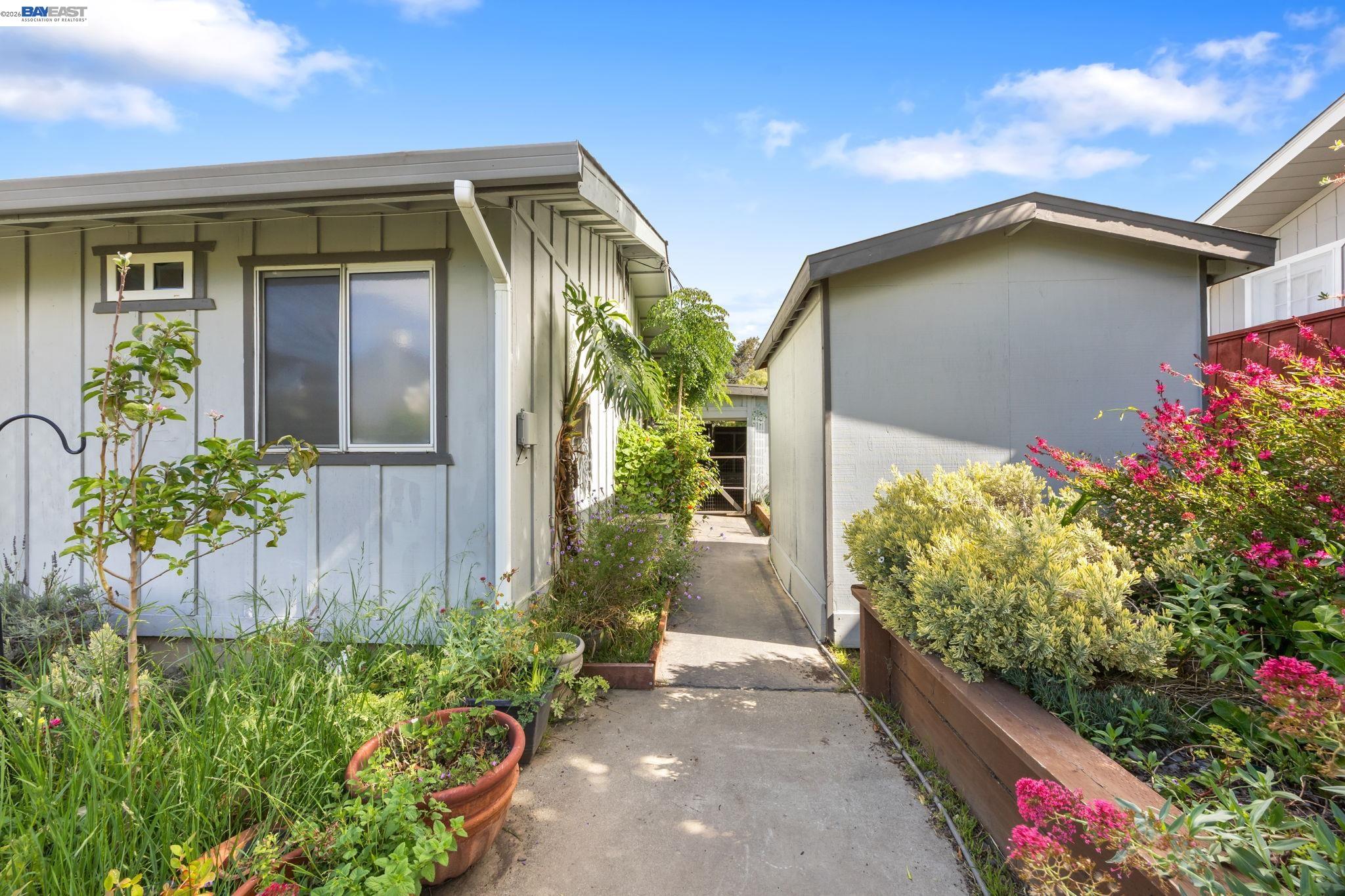 2857 Randall Way Fairview, CA 94541 - Photo 40 of 44