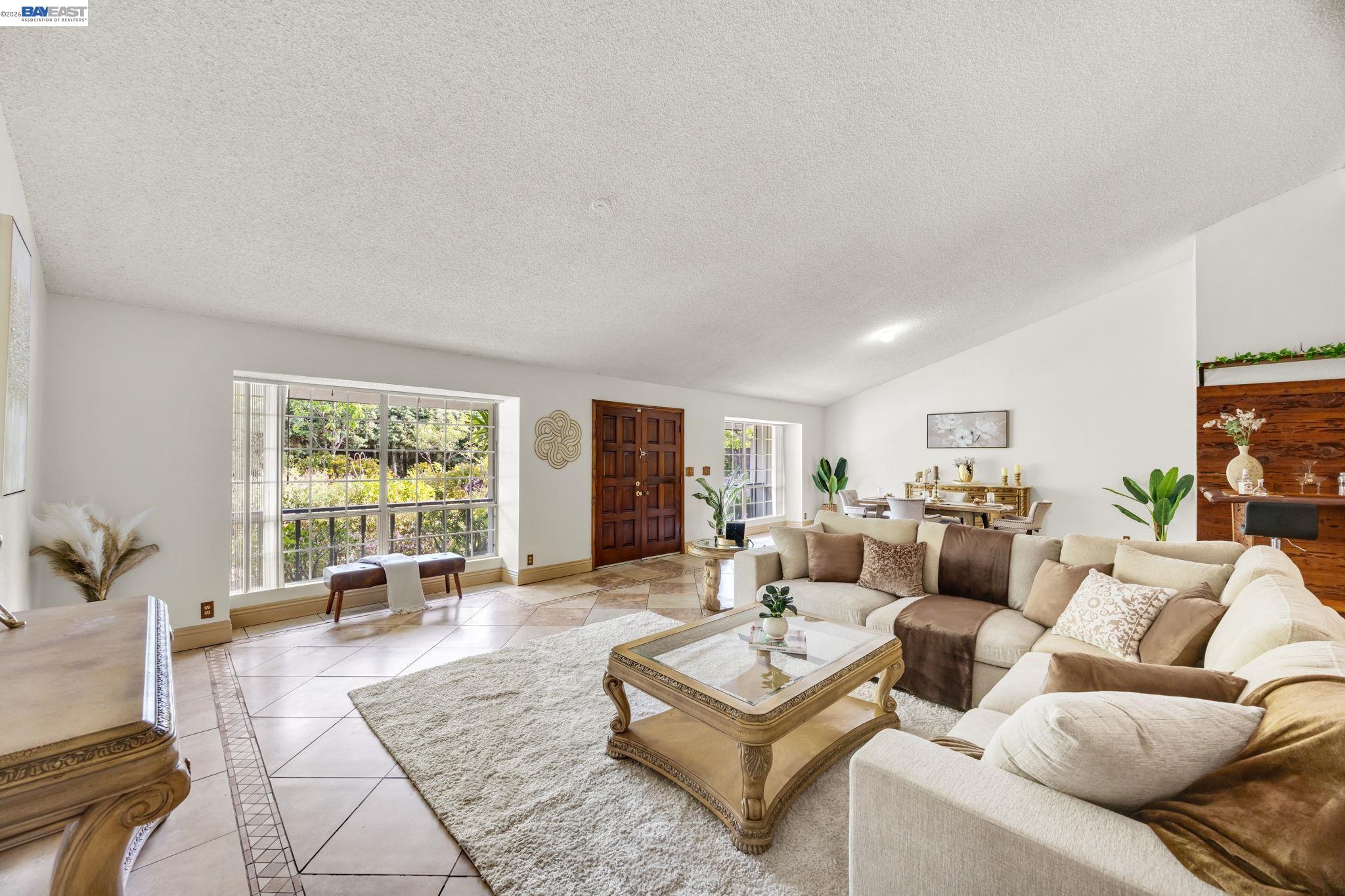 2857 Randall Way Fairview, CA 94541 - Photo 6 of 44