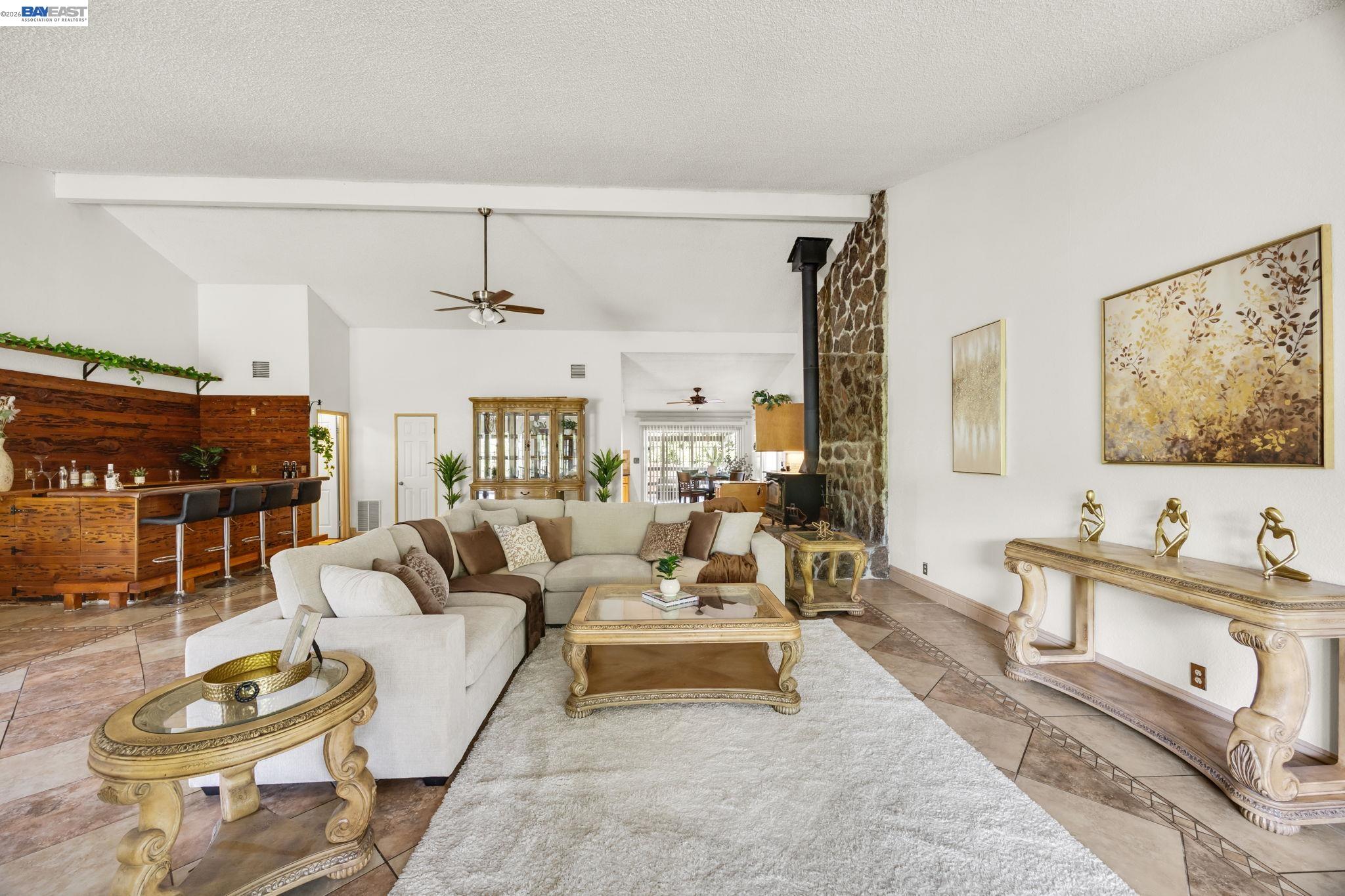 2857 Randall Way Fairview, CA 94541 - Photo 7 of 44