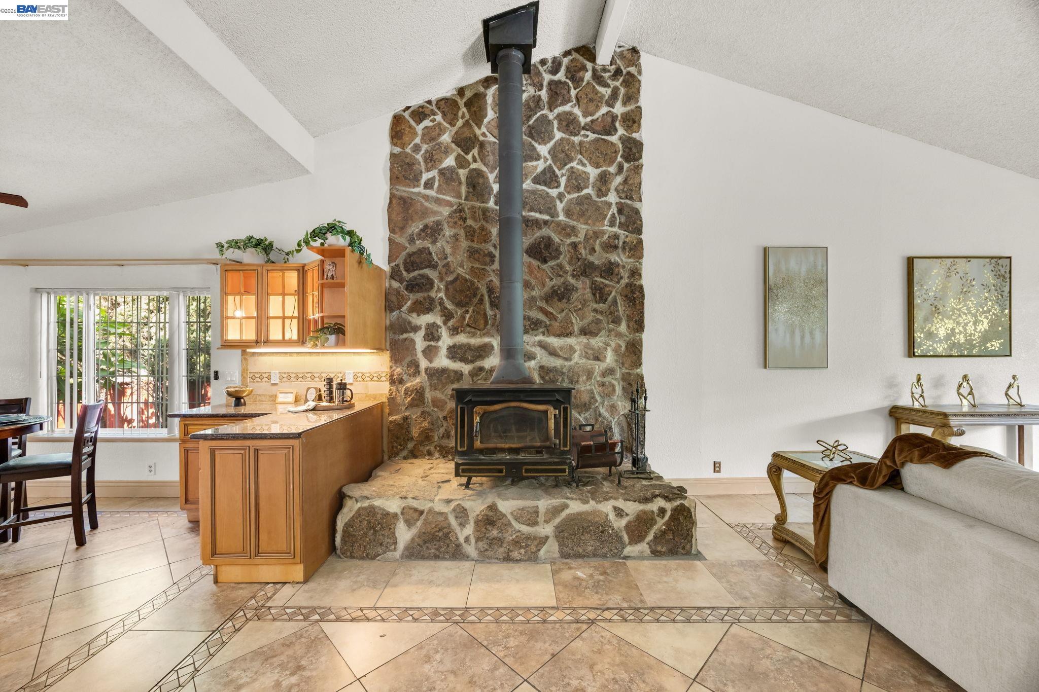 2857 Randall Way Fairview, CA 94541 - Photo 9 of 44