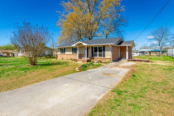 $262,900 | 525 Pinewood Circle, Fort Oglethorpe, GA 30742