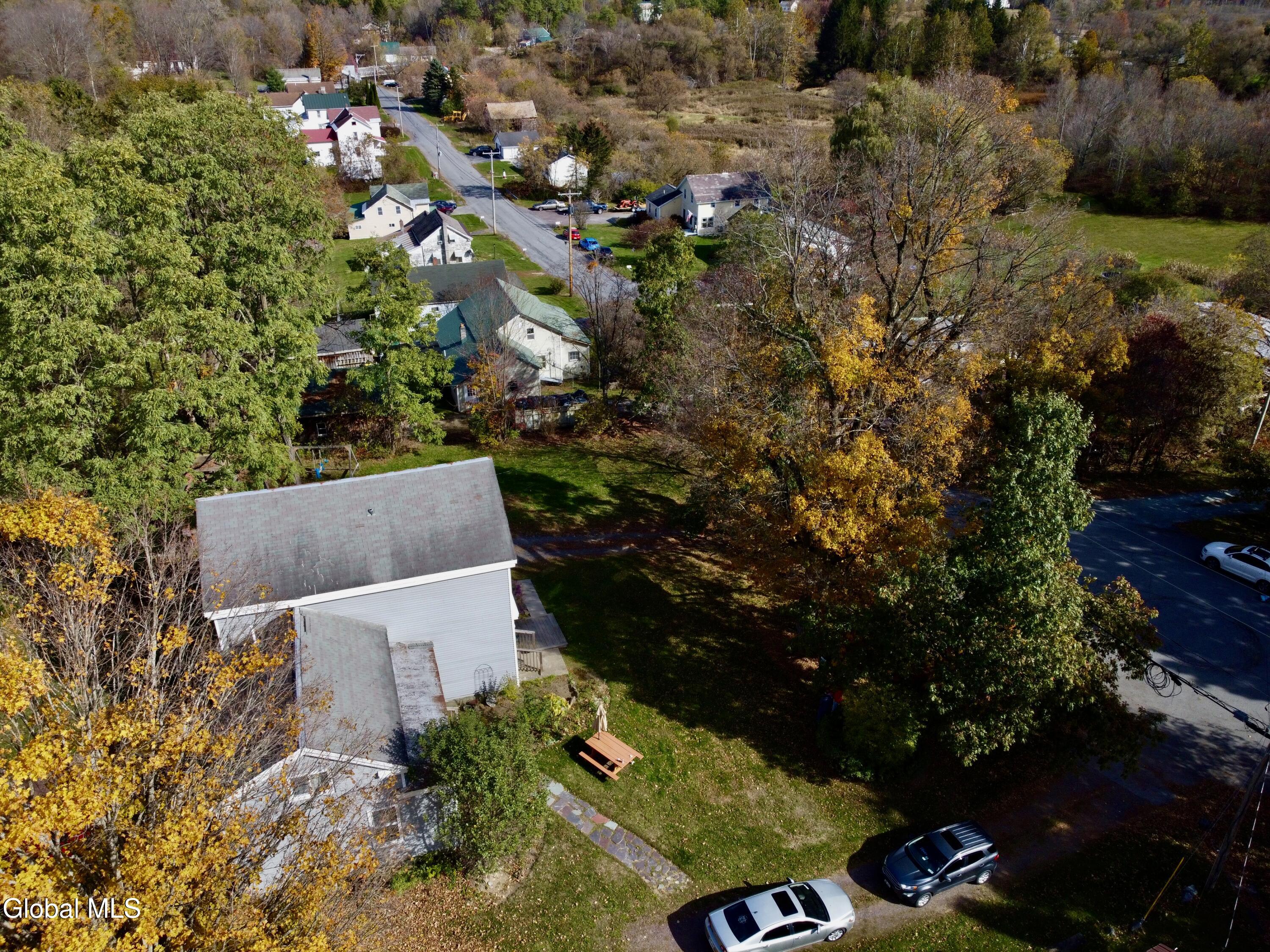 44 Greenfield Lane Hampton, NY 12837 - Photo 20 of 24 Drone