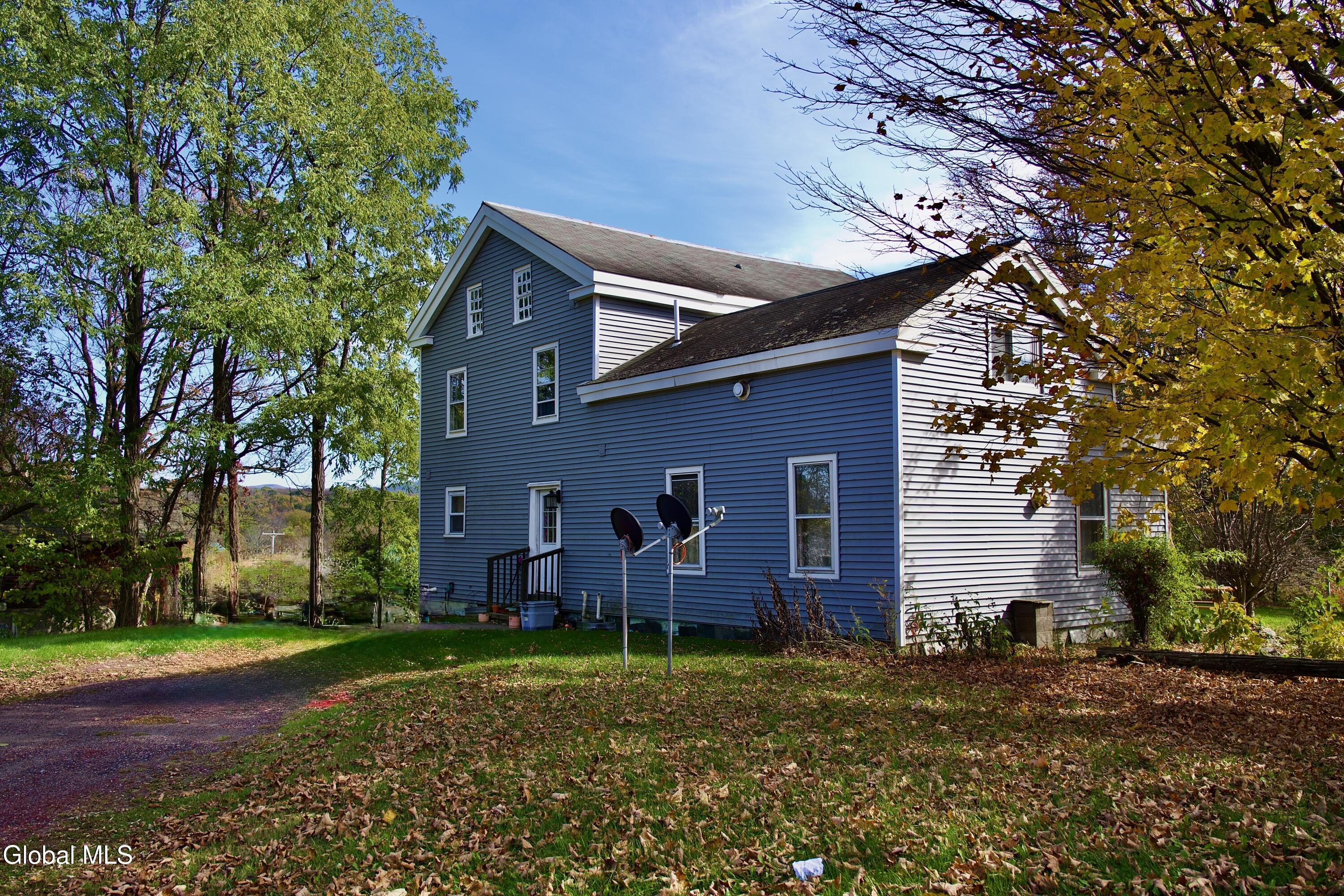 44 Greenfield Lane Hampton, NY 12837 - Photo 6 of 24 44 Greenfield Ln