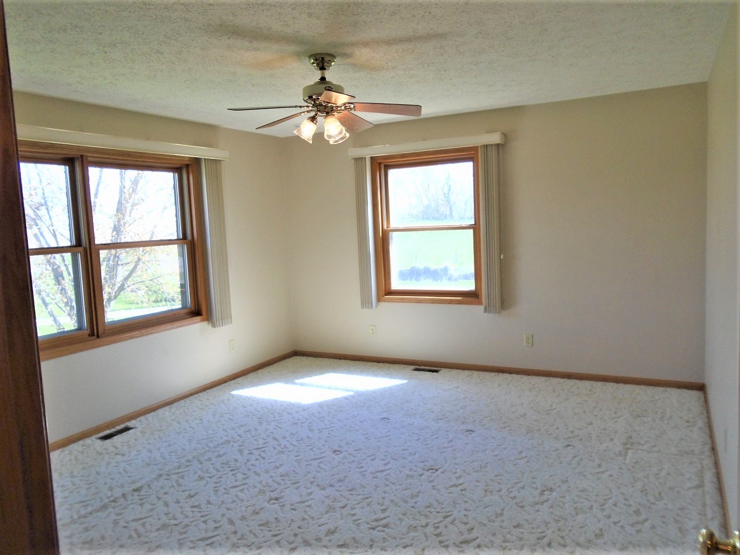 2027 Highway 130 Bennett, IA 52721 - Photo 32 of 50 Gallery Image 32
