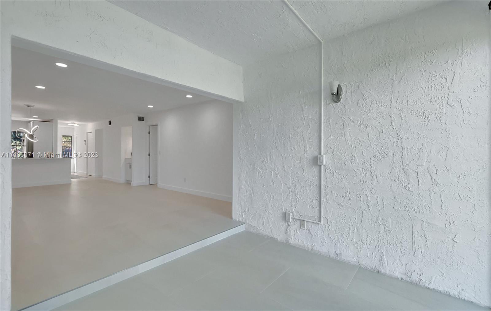9264 Vista Del Lago, Unit E Boca Raton, FL 33428 - Photo 21 of 26 a view of an empty room