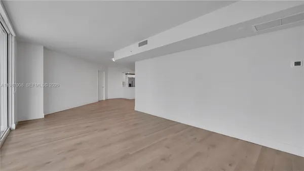 $4,872 | 555 Northeast 34th Street, Unit 2007, Miami, FL 33137