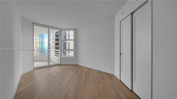 $4,872 | 555 Northeast 34th Street, Unit 2007, Miami, FL 33137