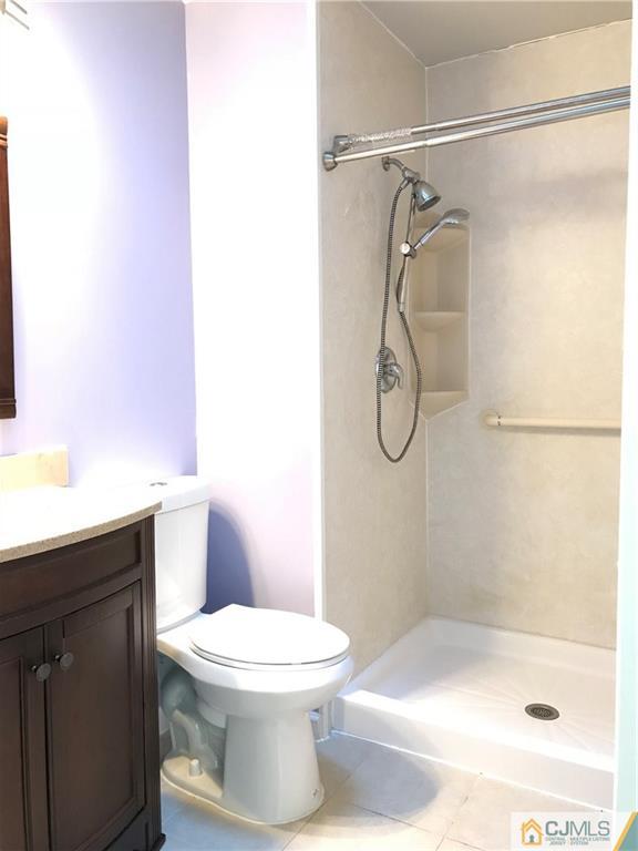 64 Rice Run East Brunswick, NJ 08816 - Photo 11 of 21 Gallery Image 11