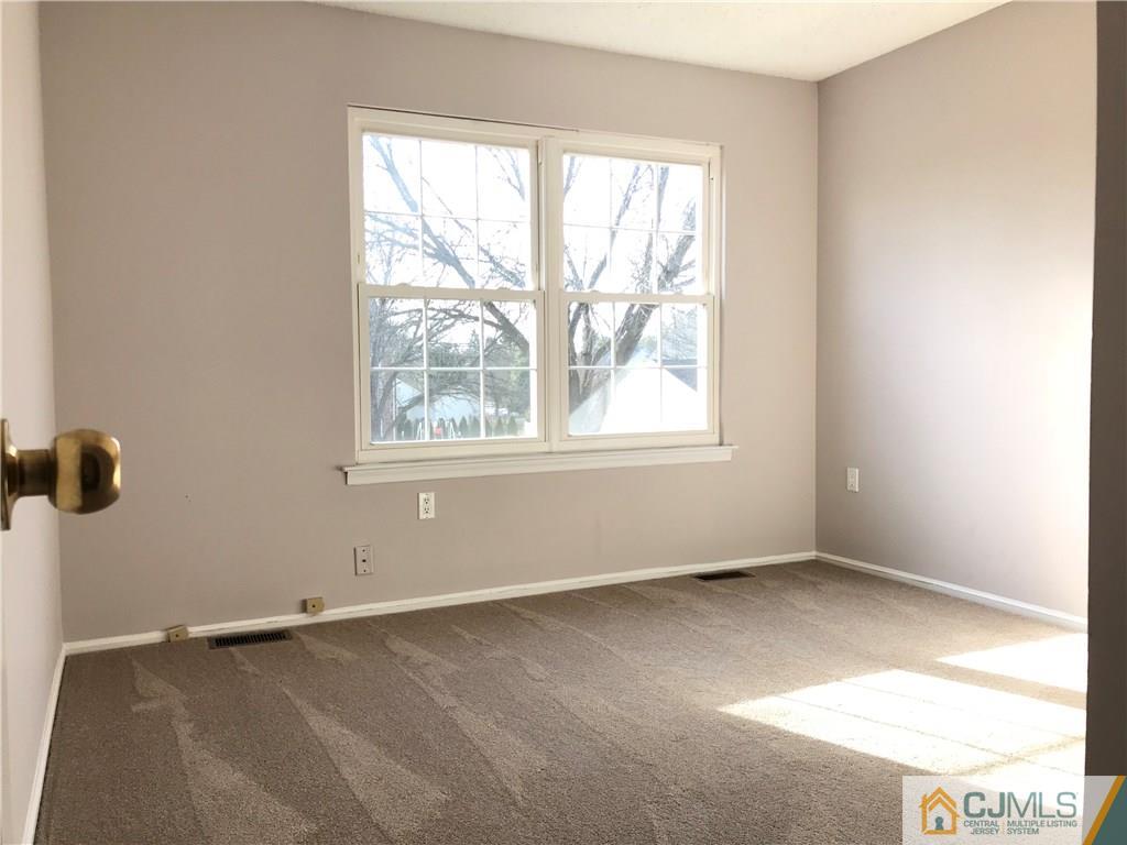 64 Rice Run East Brunswick, NJ 08816 - Photo 16 of 21 Gallery Image 16