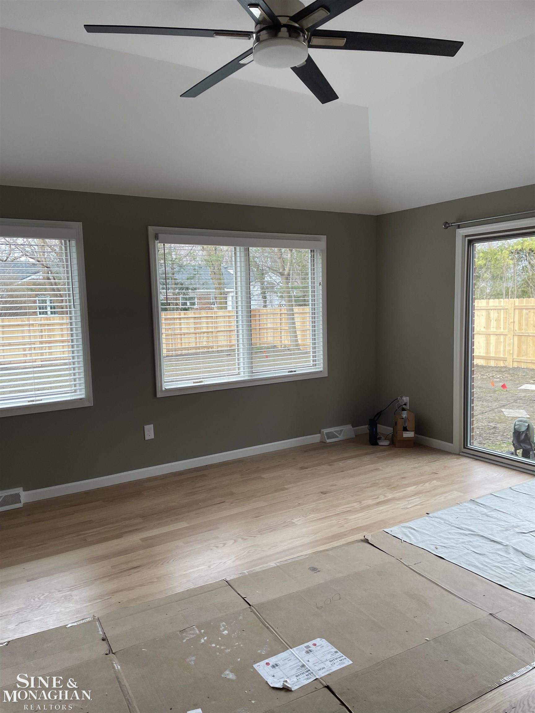 535 Hampton Road Grosse Pointe Woods, MI 48236 - Photo 8 of 13