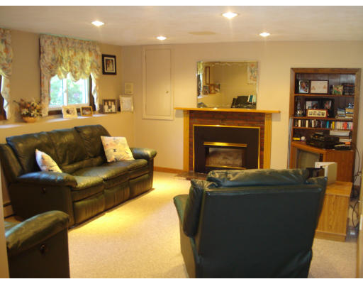 117 Tamarack Road Westwood, MA 02090 - Photo 15 of 19 Gallery Image 15