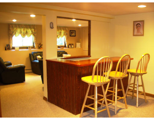 117 Tamarack Road Westwood, MA 02090 - Photo 16 of 19 Gallery Image 16