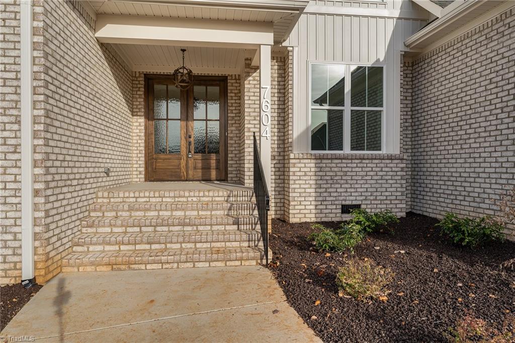 7604 Skippers Trace Oak Ridge, NC 27310 - Photo 3 of 40