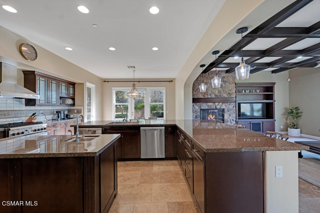 5416 Calarosa Ranch Road Camarillo, CA 93012 - Photo 17 of 59 5416 Calarosa Ranch Rd - HsHProd-34