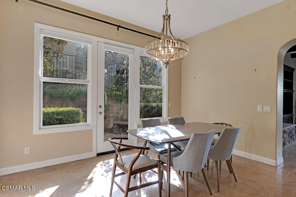 5416 Calarosa Ranch Road Camarillo, CA 93012 - Photo 19 of 59 5416 Calarosa Ranch Rd - HsHProd-40