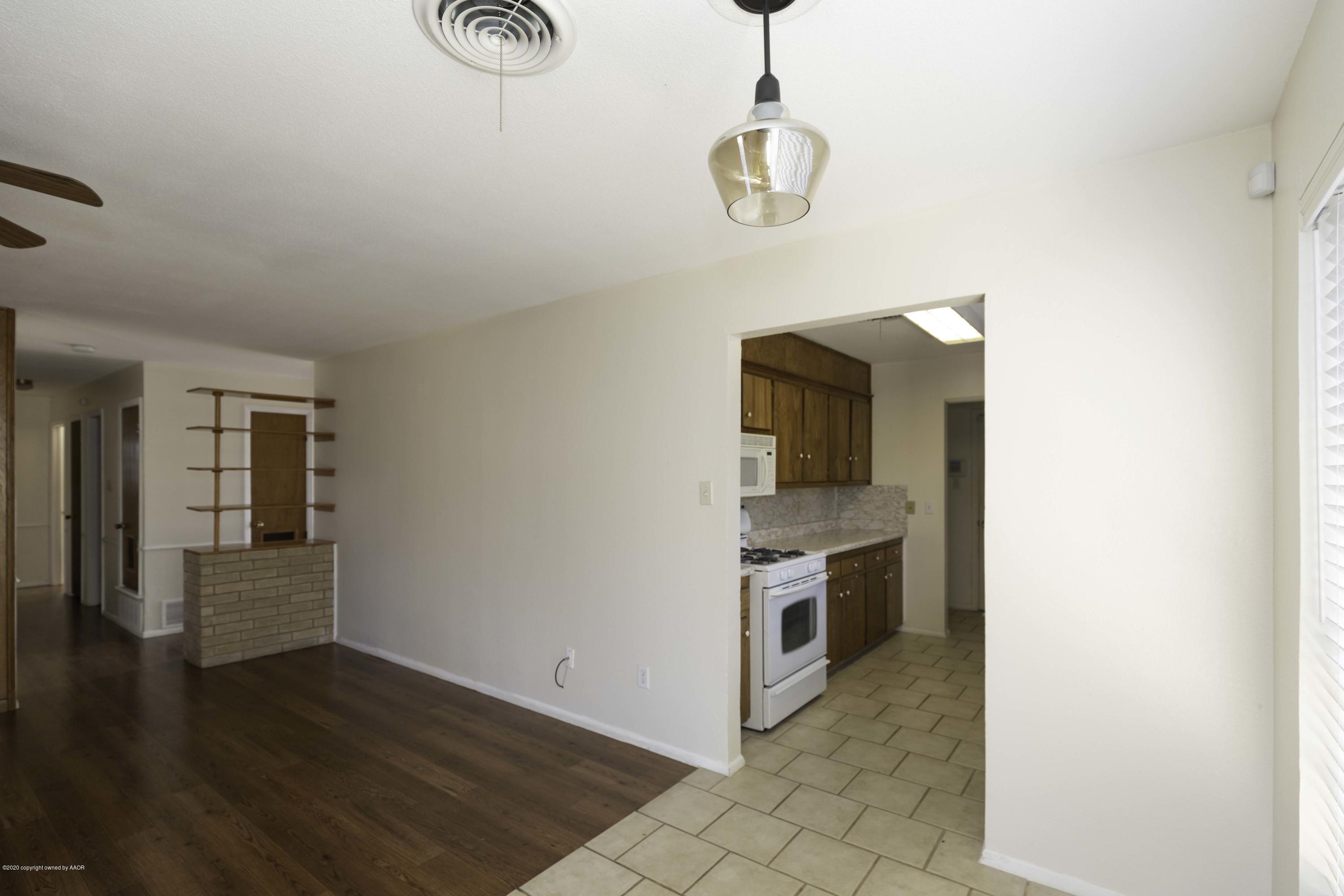 5124 Royce Drive Amarillo, TX 79110 - Photo 12 of 40 DINING VIEW 2
