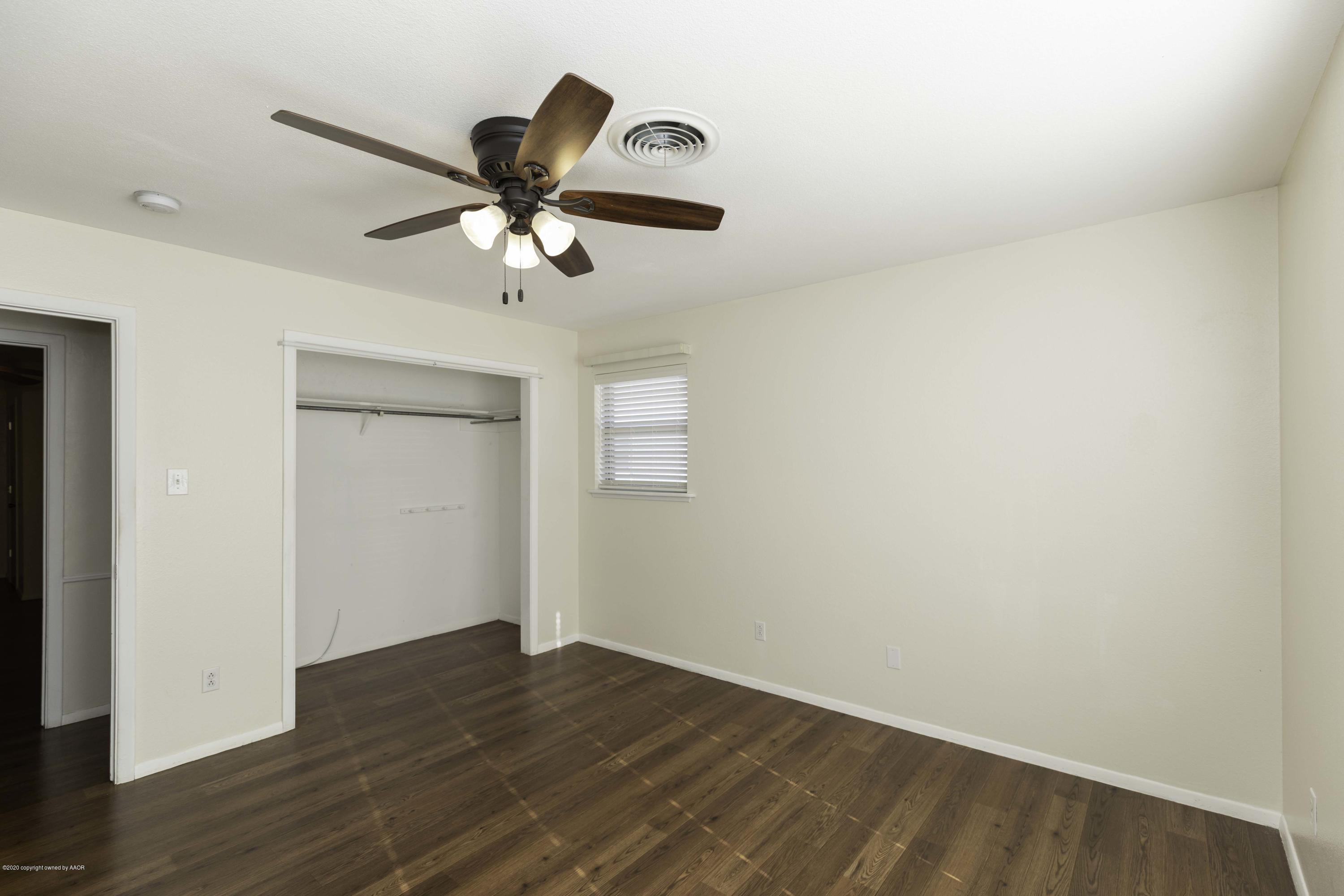 5124 Royce Drive Amarillo, TX 79110 - Photo 19 of 40 BEDROOM 2 VIEW 3