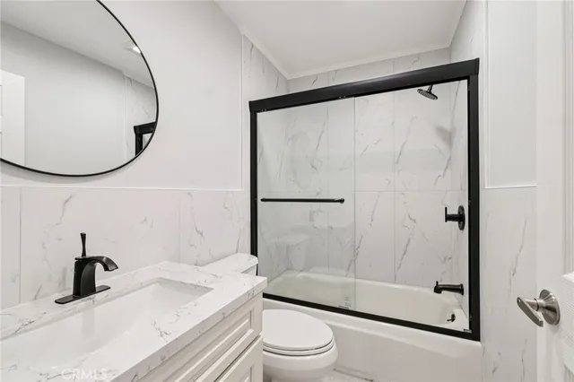 $650,000 | 409 Burchett Street, Unit 210, Glendale, CA 91203