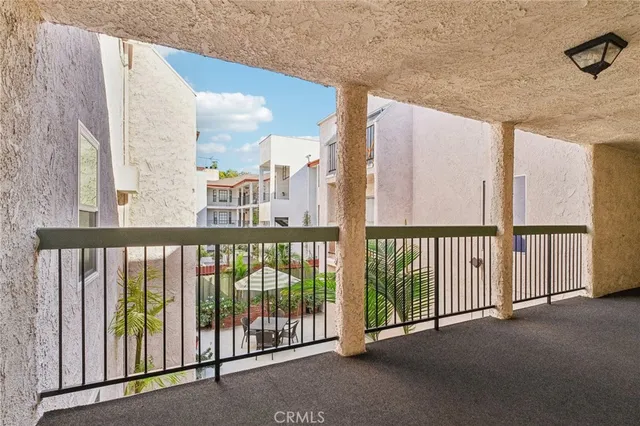 $650,000 | 409 Burchett Street, Unit 210, Glendale, CA 91203