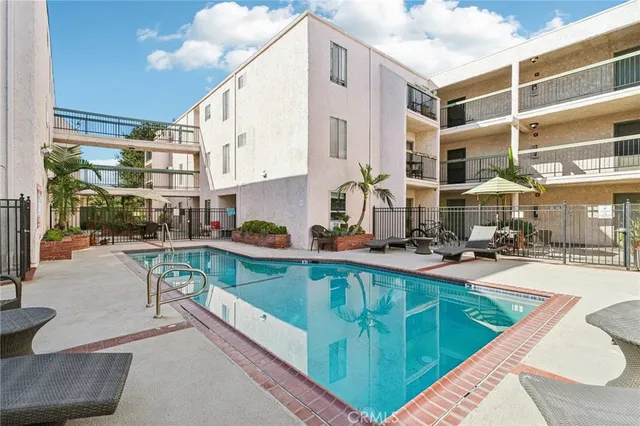 $650,000 | 409 Burchett Street, Unit 210, Glendale, CA 91203