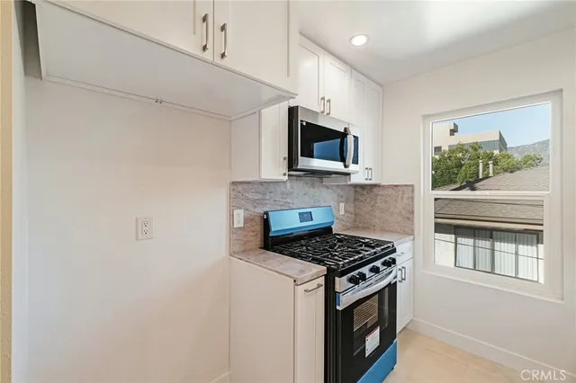 $650,000 | 409 Burchett Street, Unit 210, Glendale, CA 91203