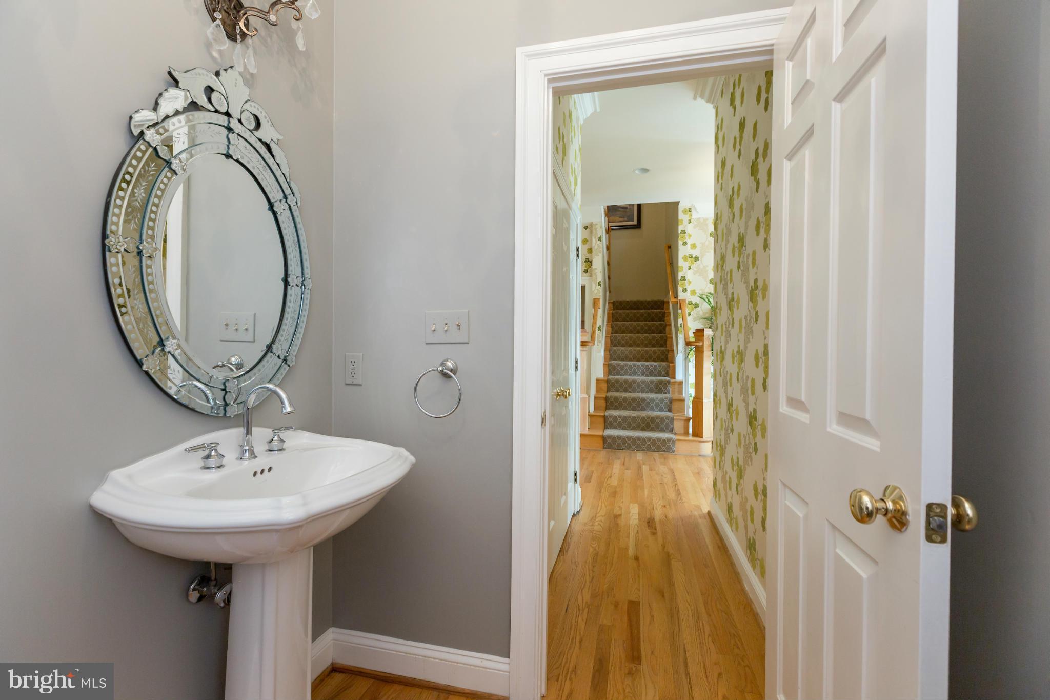 3115 Appleton Street Northwest Washington, DC 20008 - Photo 11 of 28 Powder Room