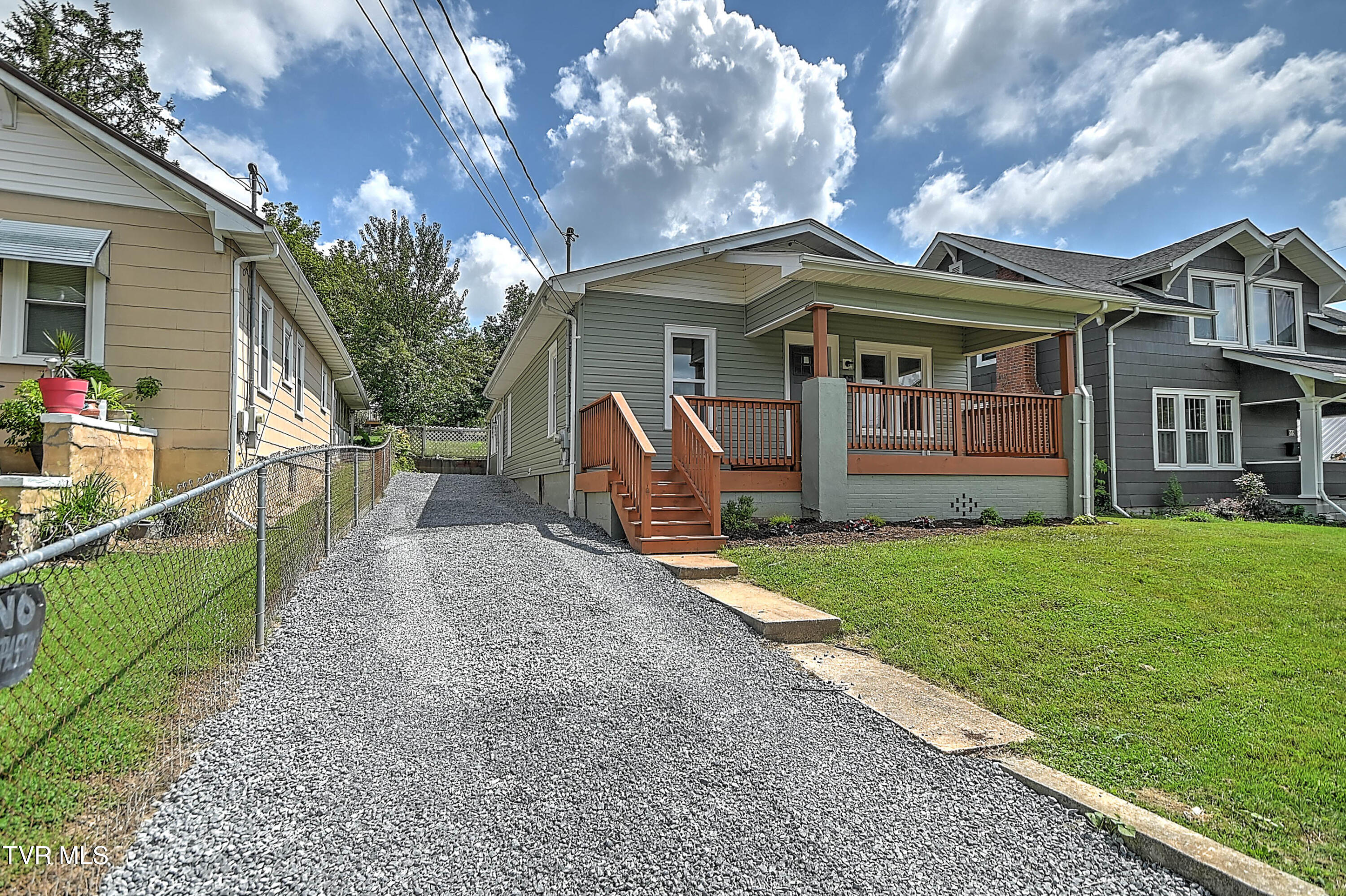 617 Prince Street Bristol, VA 24201 - Photo 1 of 40 617 Prince LG-4