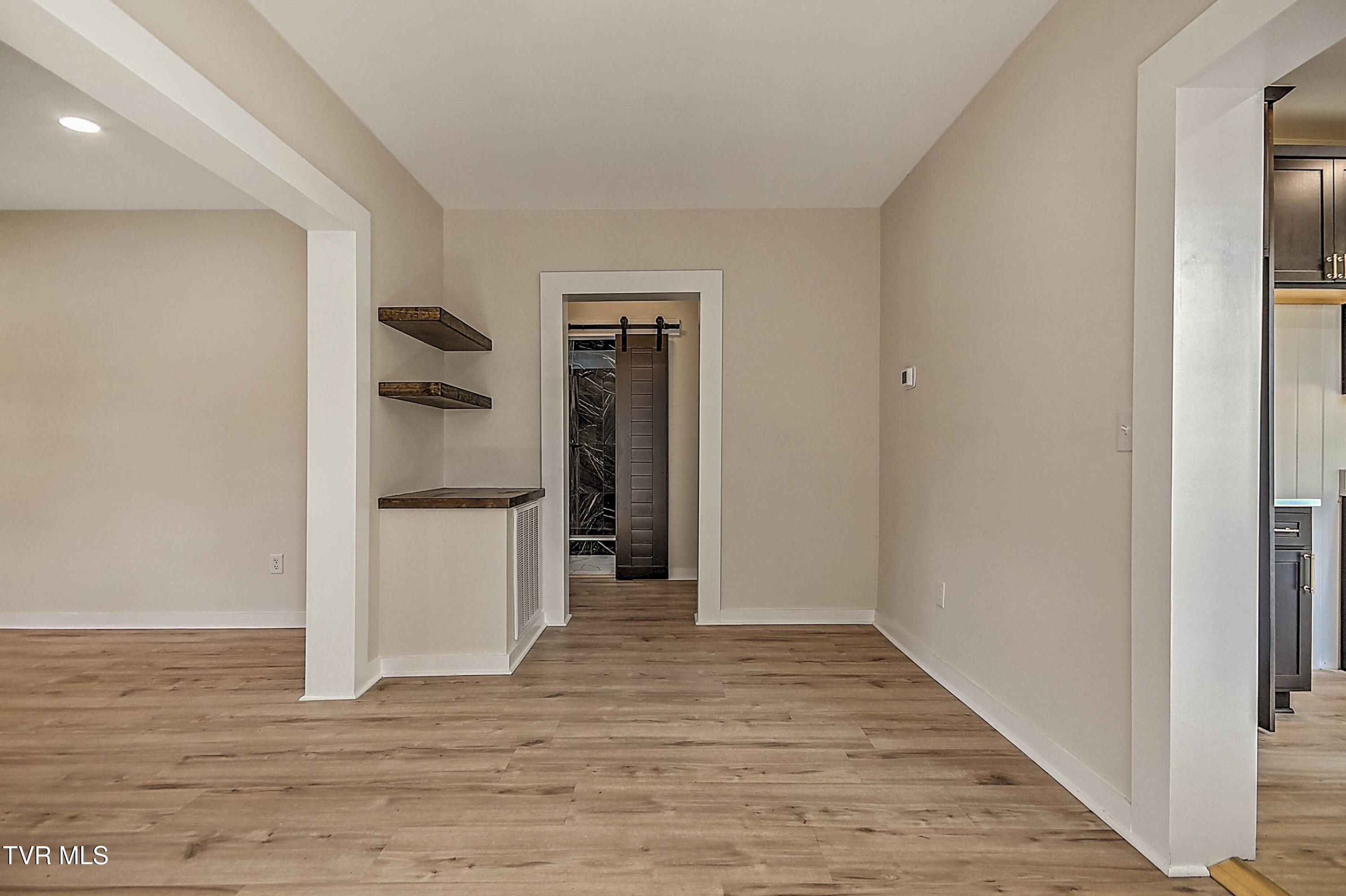 617 Prince Street Bristol, VA 24201 - Photo 11 of 40 617 Prince LG-13