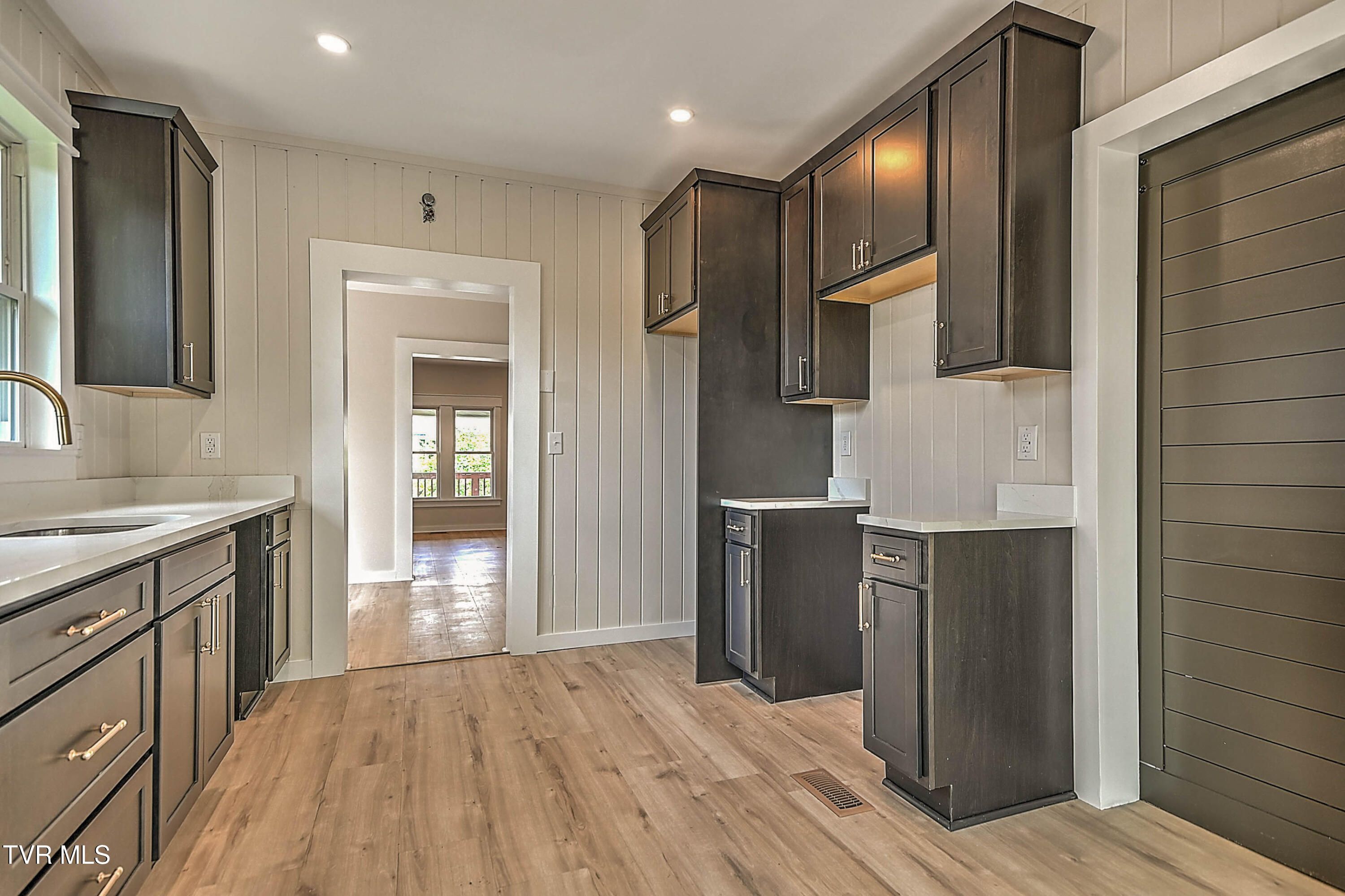 617 Prince Street Bristol, VA 24201 - Photo 18 of 40 617 Prince LG-22