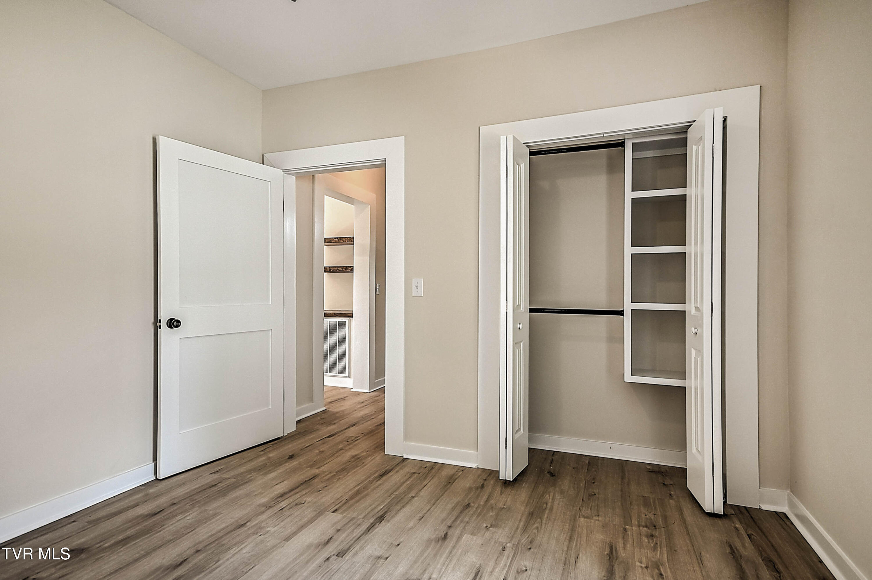 617 Prince Street Bristol, VA 24201 - Photo 25 of 40 617 Prince LG-32