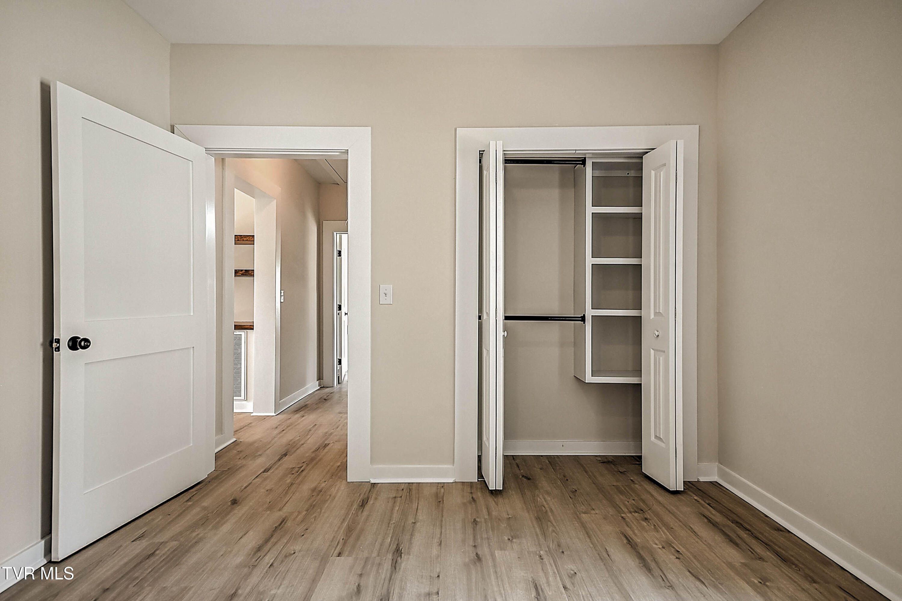 617 Prince Street Bristol, VA 24201 - Photo 26 of 40 617 Prince LG-33