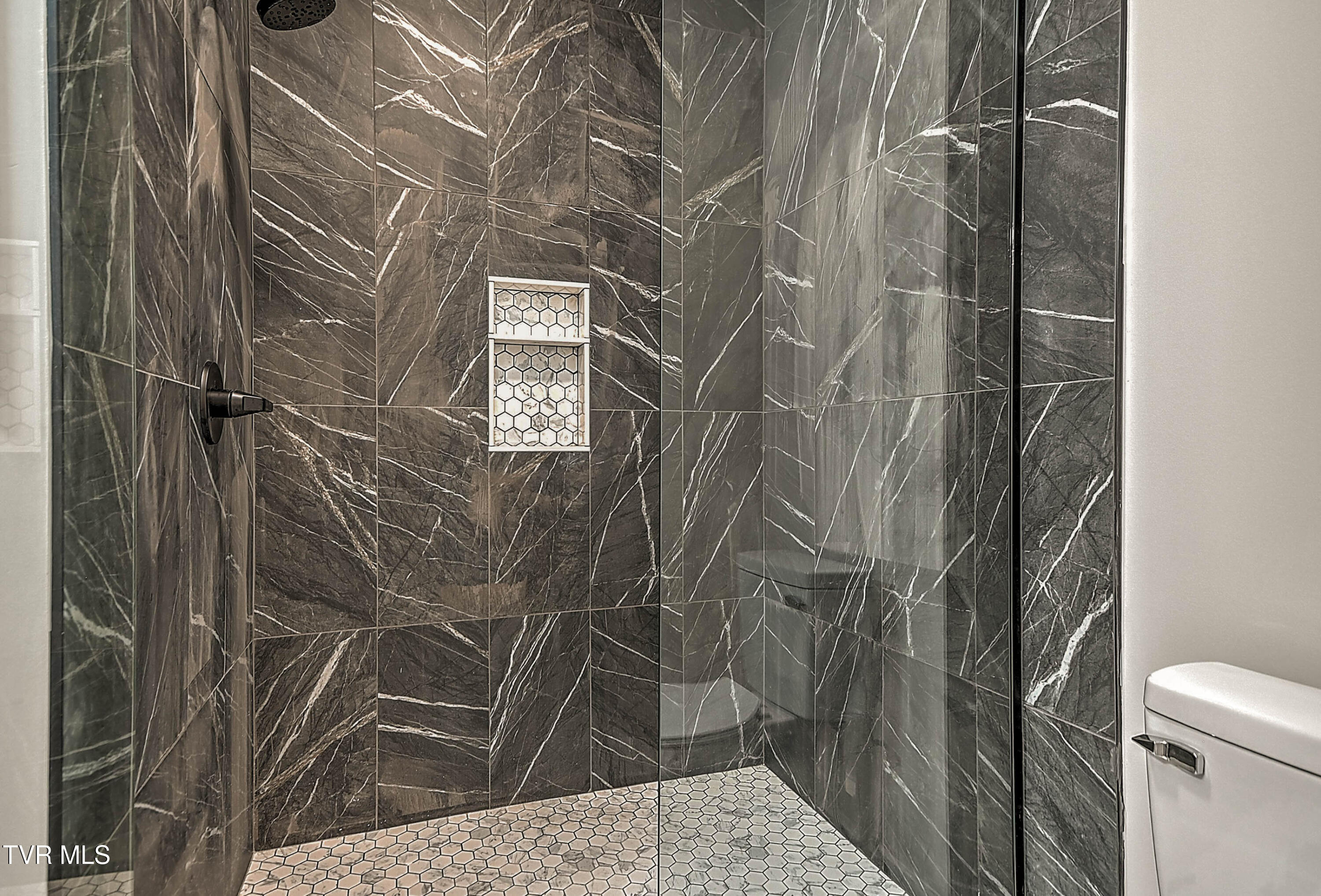 617 Prince Street Bristol, VA 24201 - Photo 30 of 40 617 Prince LG-37