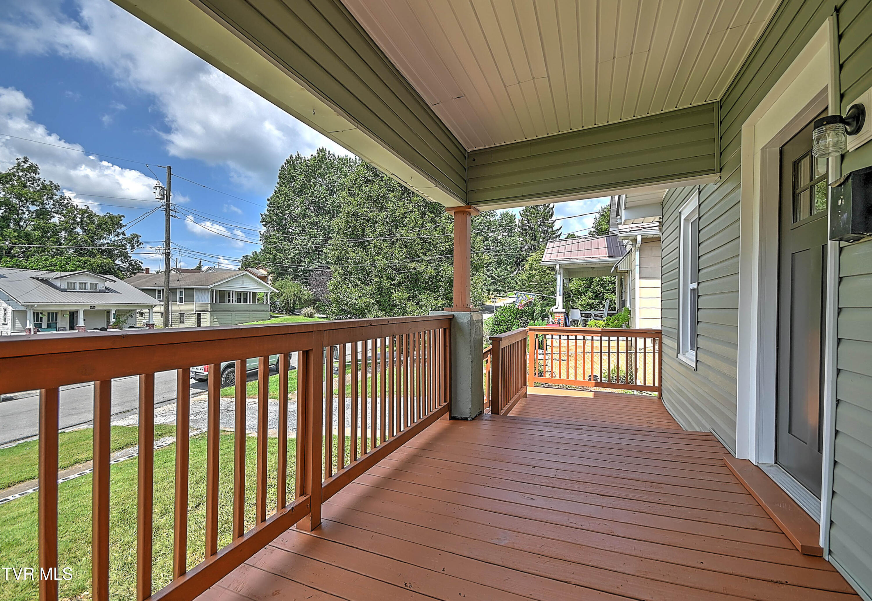 617 Prince Street Bristol, VA 24201 - Photo 3 of 40 617 Prince LG-6