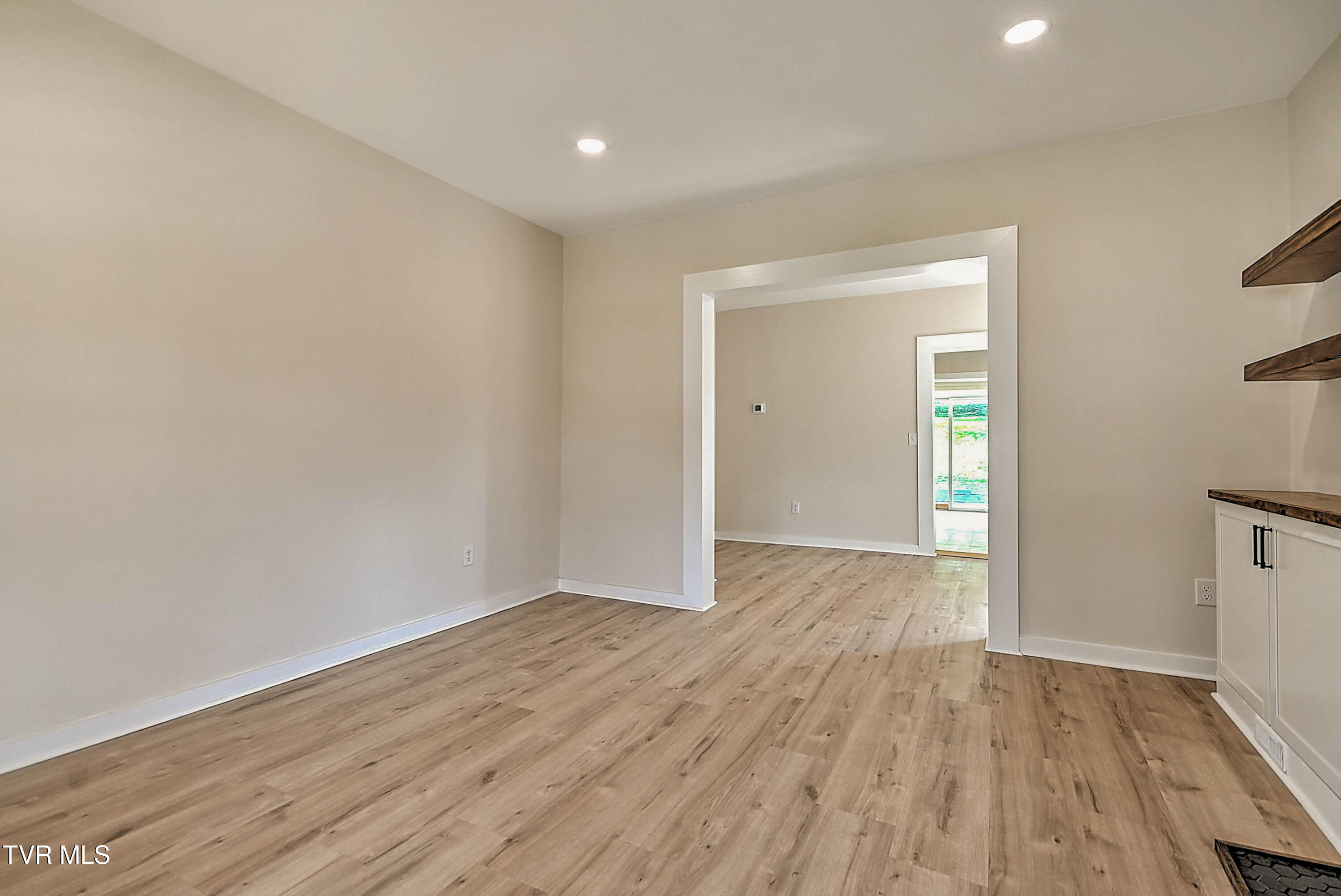 617 Prince Street Bristol, VA 24201 - Photo 9 of 40 617 Prince LG-11