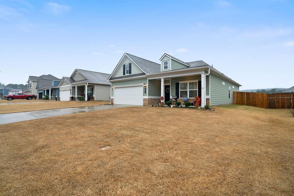 17 Brooke Court Southeast Rome, GA 30161 - Photo 2 of 32 a view of a house next to a yard