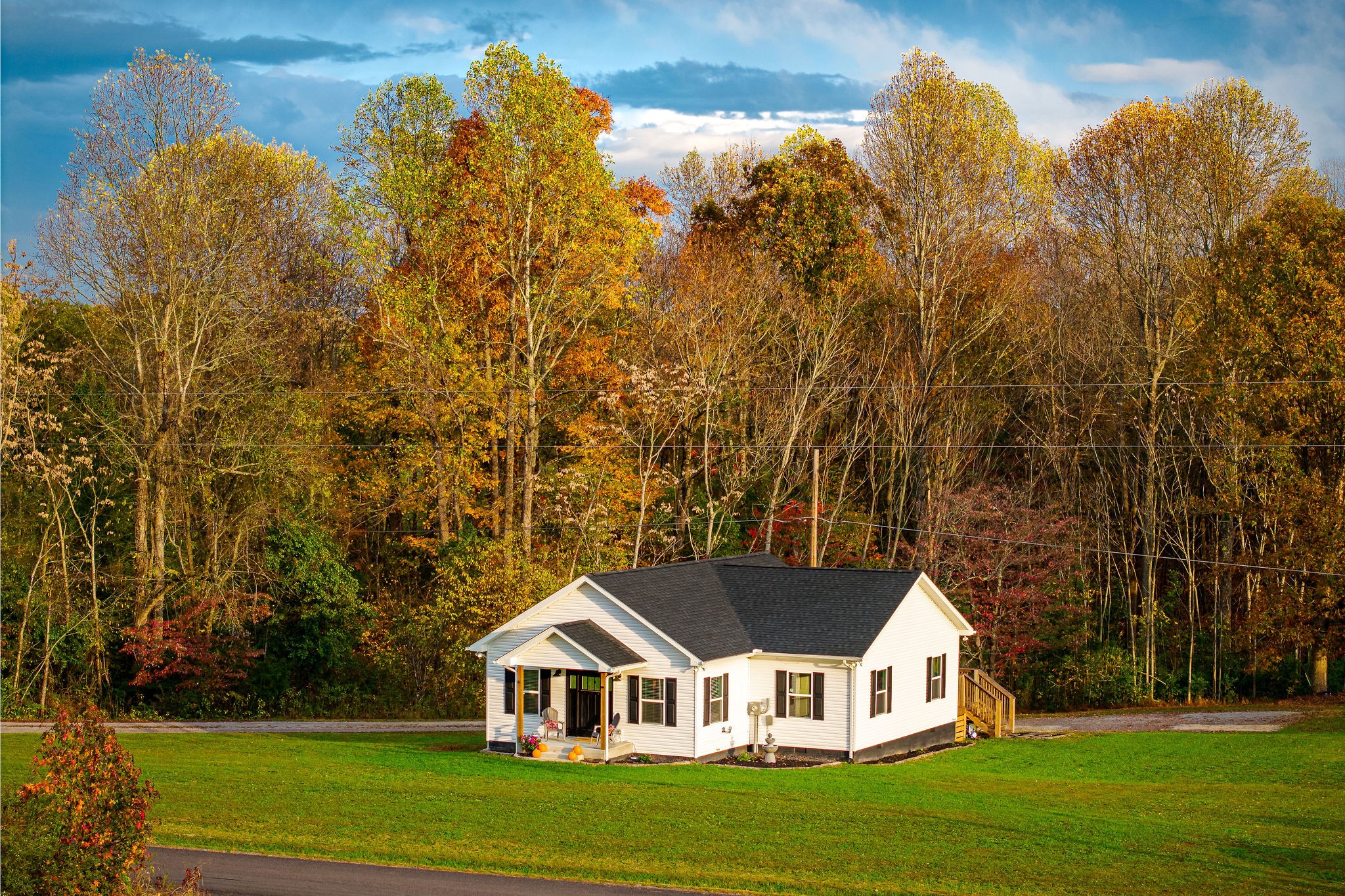 1560 Old W Point Road Smithville, TN 37166 - Photo 3 of 32 Gallery Image 3