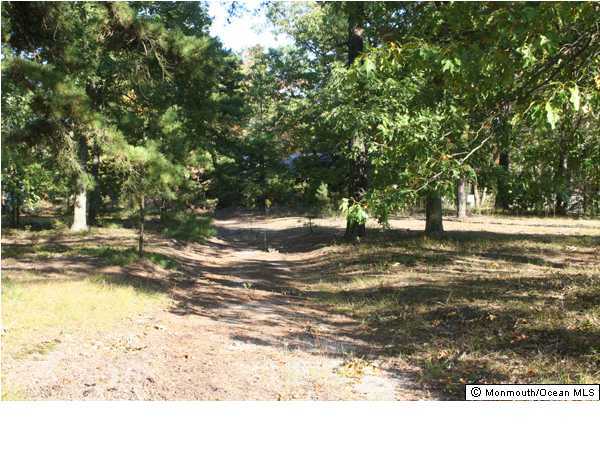623 Herman Road Jackson, NJ 08527 - Photo 2 of 3 a view of a ocean view